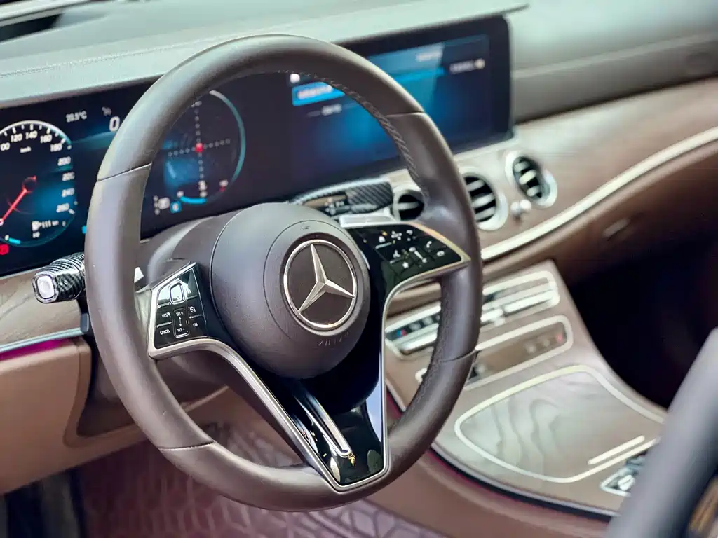 Mercedes-Benz E-Class 2021 E 300 L Premium Model купить на сайте DeffCars