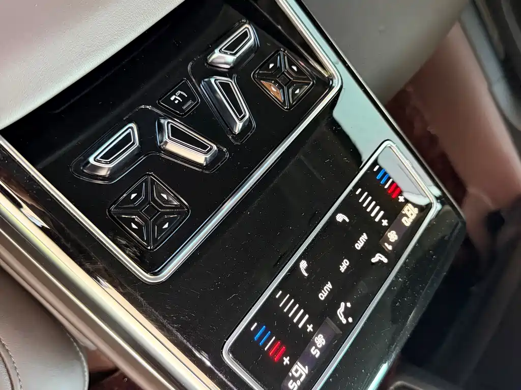 Audi A8 2021 A8L 50 TFSI quattro comfort type купить на сайте DeffCars