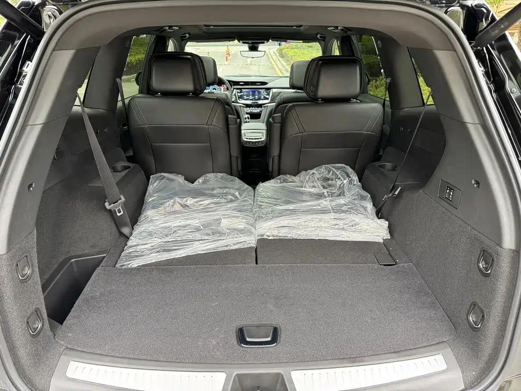 Cadillac XT6 2025 2.0T six-seat four-wheel drive luxury executive classic version купить на сайте DeffCars