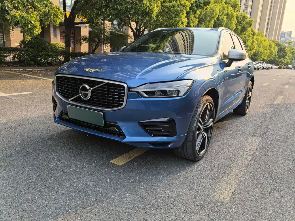 Volvo XC60 plug-in hybrid 2019 T8 E-drive Zhiya sports version National VI купить на сайте DeffCars