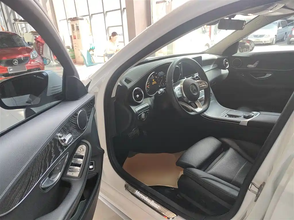 Mercedes-Benz C-Class 2021 C 200 L Fashionable Sports Edition купить на сайте DeffCars