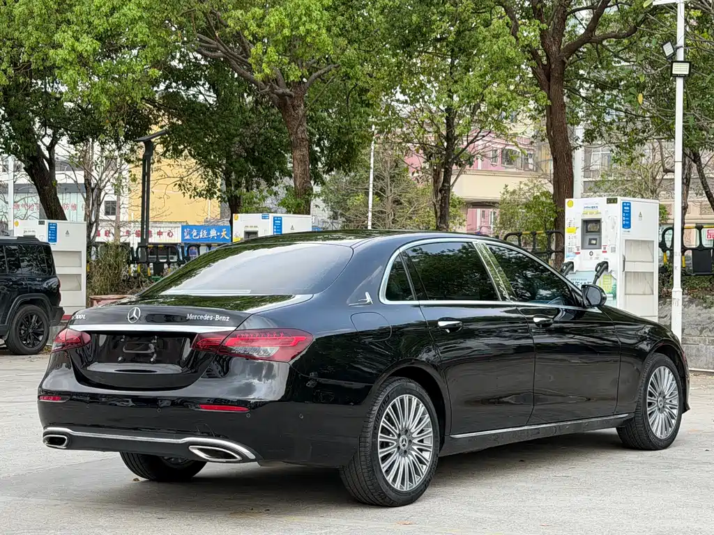Mercedes-Benz E-Class 2021 E 300 L Premium Model купить на сайте DeffCars