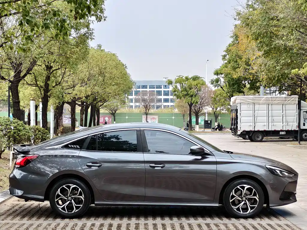 MG5 2021 180DVVT Manual Youth Deluxe Edition купить на сайте DeffCars
