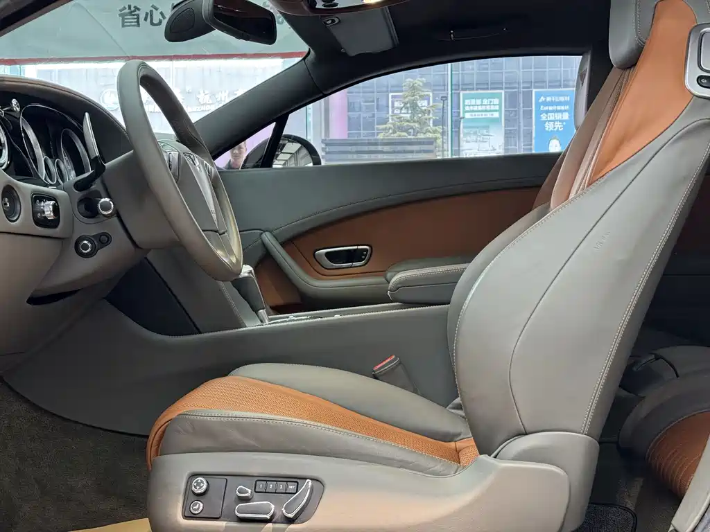 Continental 2017 4.0T GT V8 S Standard Edition купить на сайте DeffCars