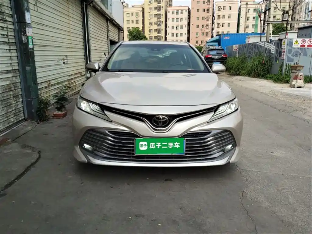 Camry 2018 2.0G Deluxe Edition купить на сайте DeffCars