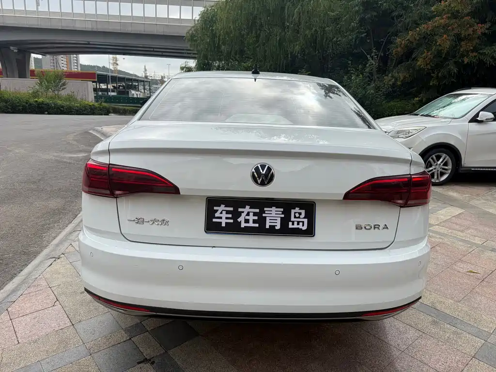 Bora 2021 1.5L automatic fashion smart connected version купить на сайте DeffCars
