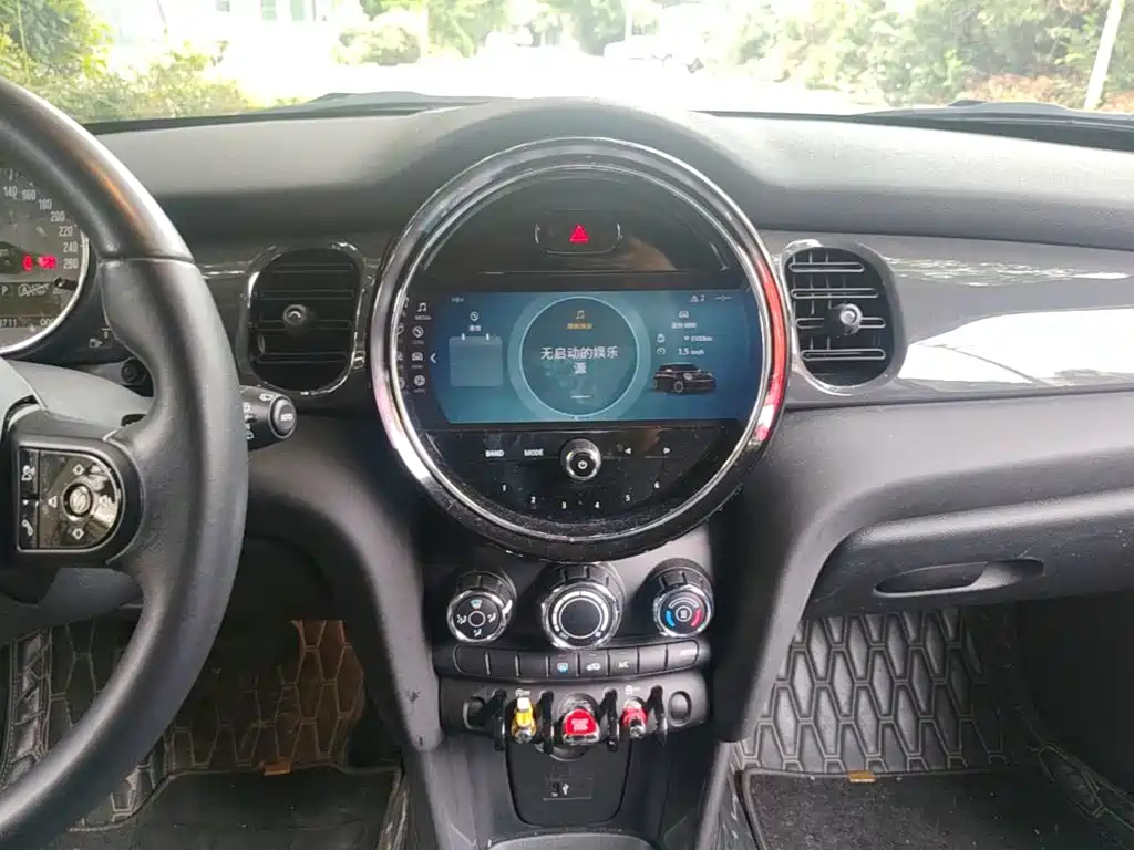 MINI 2022 facelift 1.5T ONE купить на сайте DeffCars