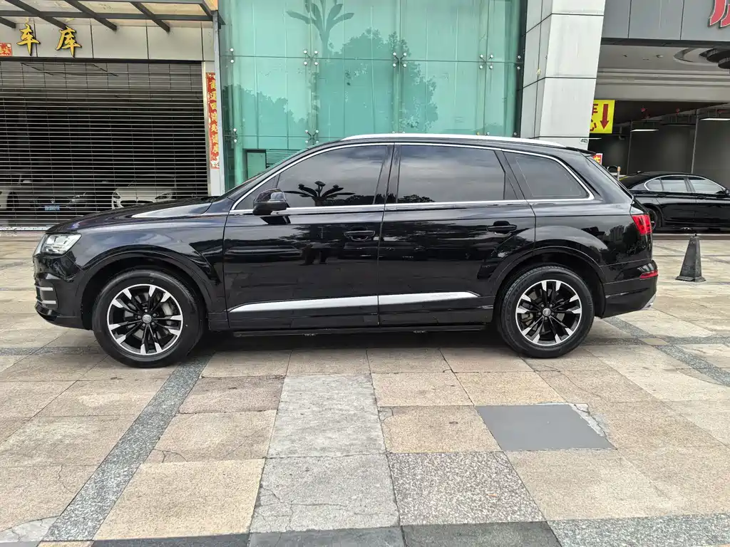 Audi Q7 2019 55 TFSI Technology купить на сайте DeffCars