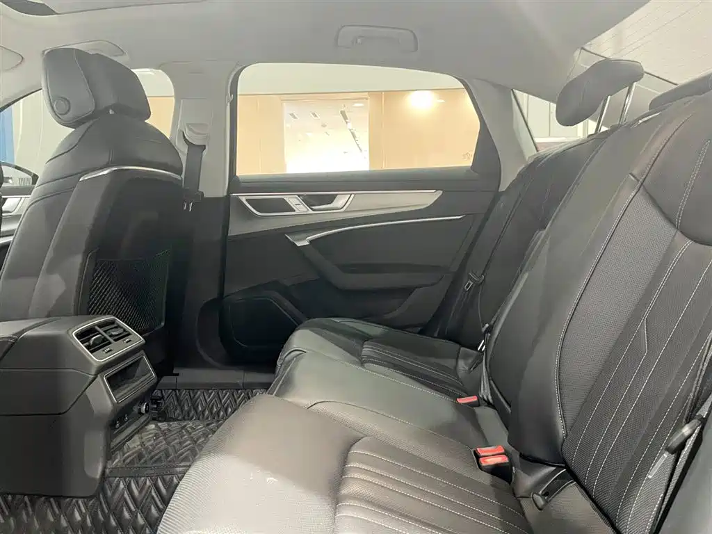 Audi A6L 2024 40 TFSI luxury and elegant model купить на сайте DeffCars