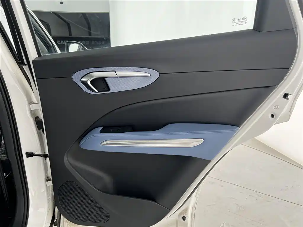Pentium T90 2023 1.5T DCT automatic comfort type купить на сайте DeffCars