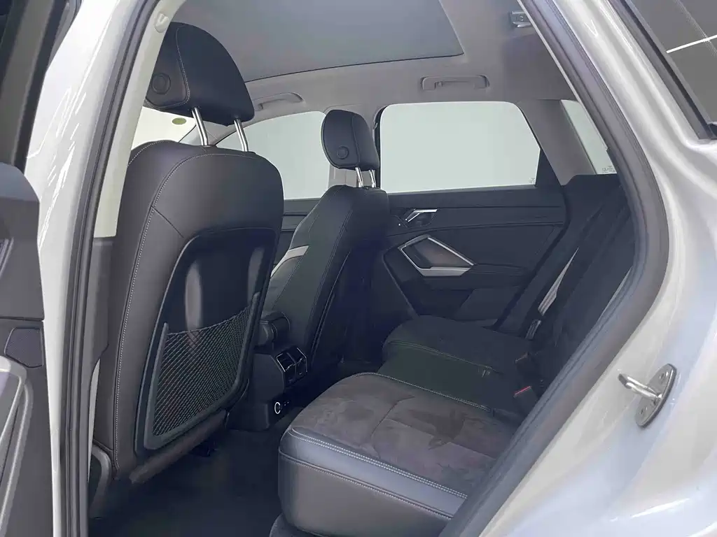 Audi Q3 2022 35 TFSI Fashion Dynamic купить на сайте DeffCars
