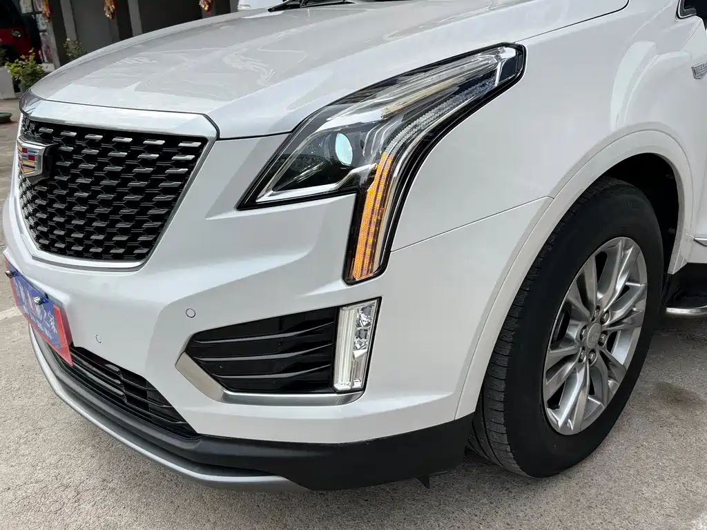 Cadillac XT5 2022 2.0T two-wheel drive luxury model купить на сайте DeffCars