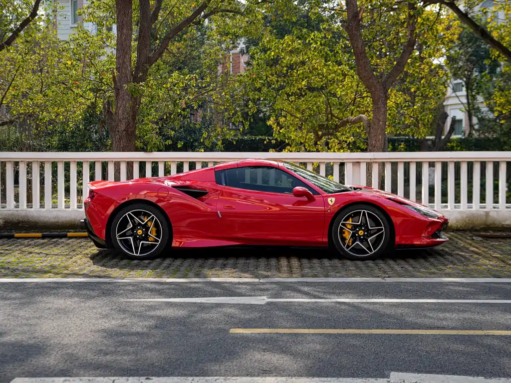 Ferrari F8 2020 Spider 3.9T V8 купить на сайте DeffCars