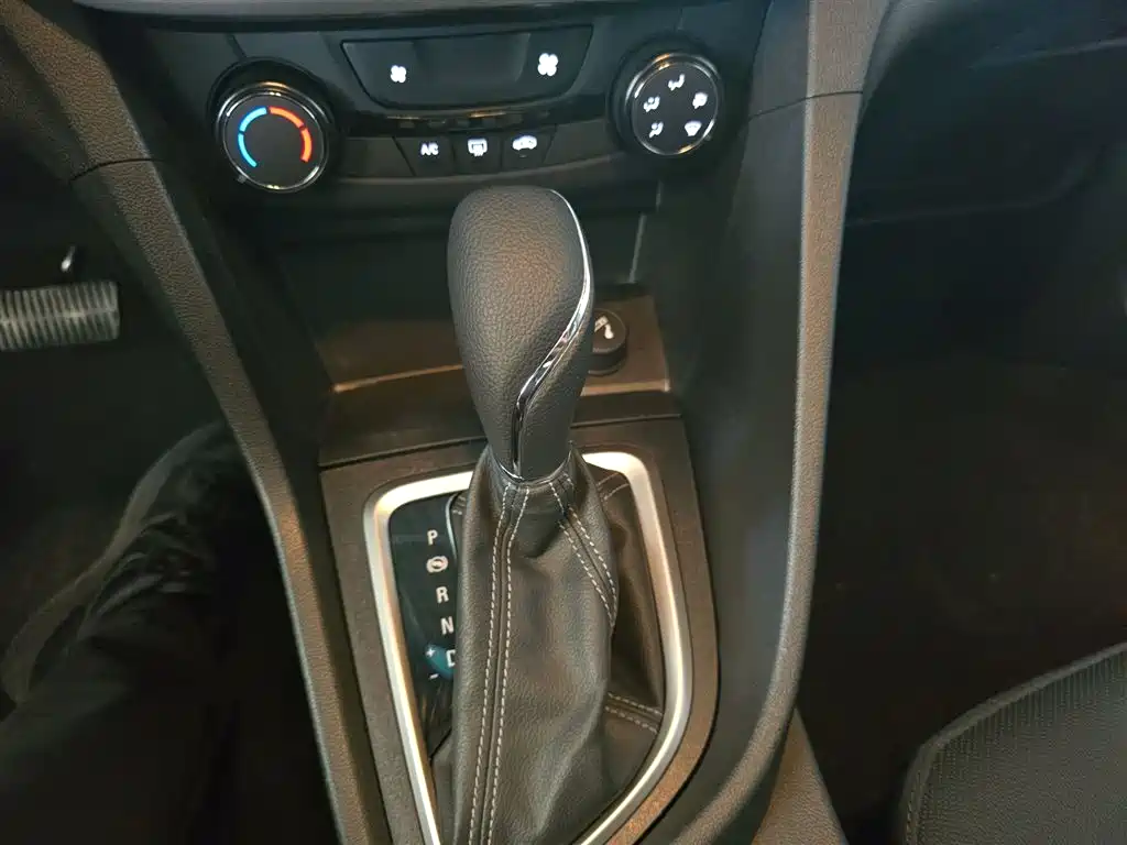 Yinglang 2021 model model 1.5L automatic elite model купить на сайте DeffCars