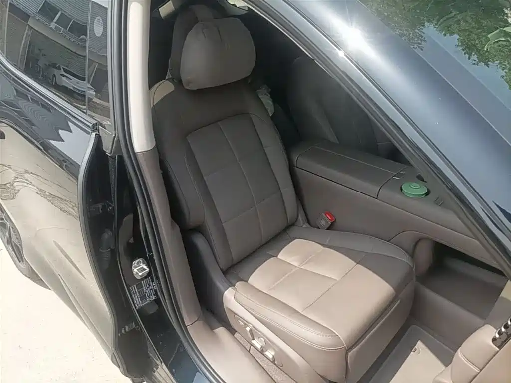 Zhiji LS6 2026 extended range 66 Max+ купить на сайте DeffCars