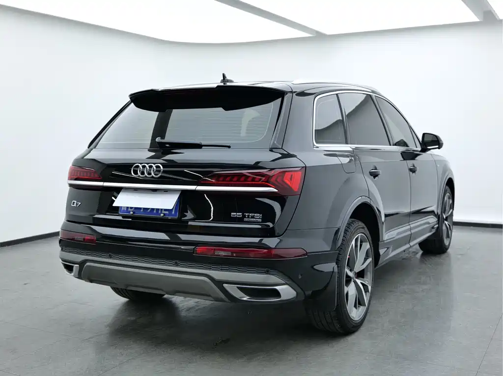 Audi Q7 2022 55 TFSI quattro S line sports купить на сайте DeffCars