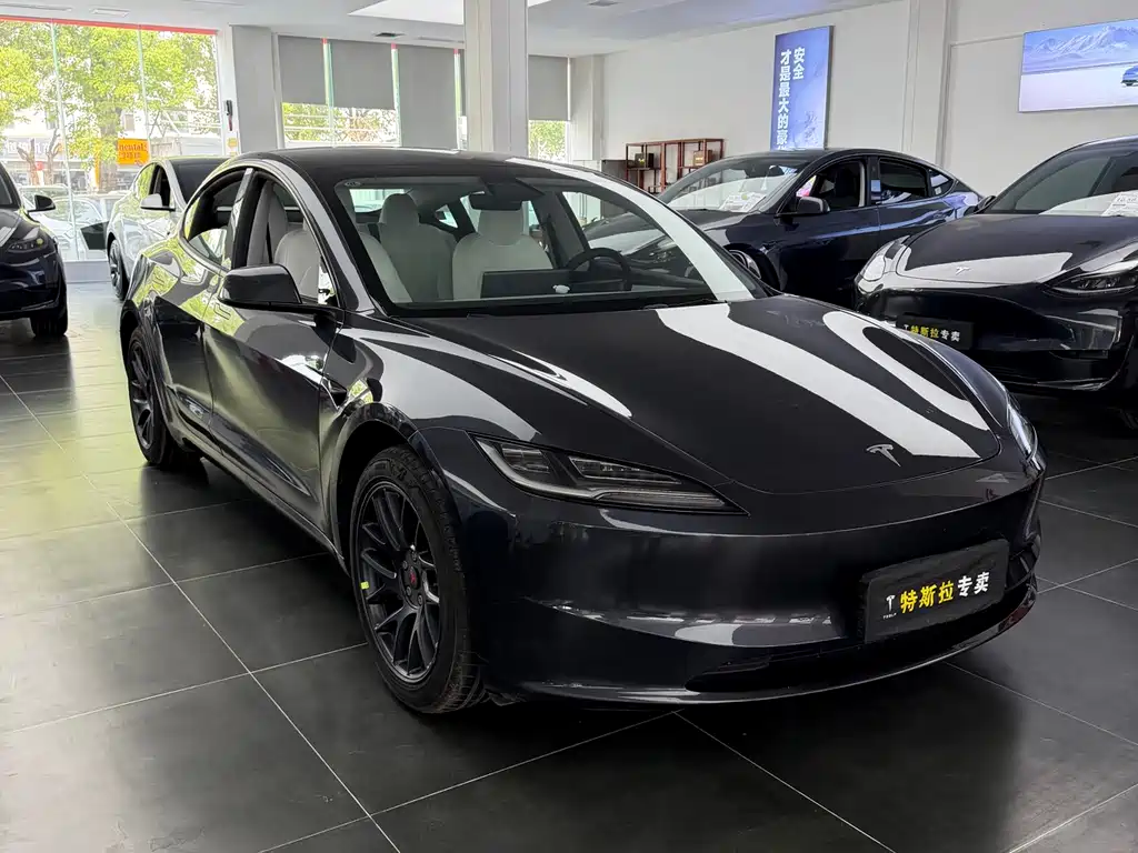Model 3 2025 rear-wheel drive version купить на сайте DeffCars
