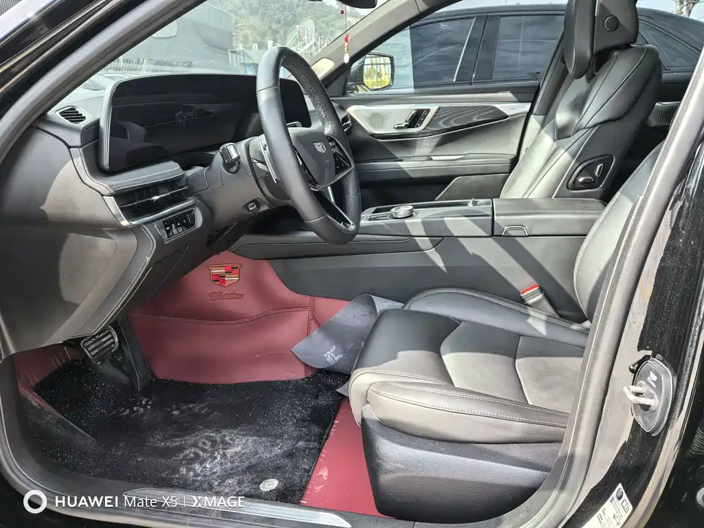 Cadillac CT6 2023 28T Fashion Model купить на сайте DeffCars