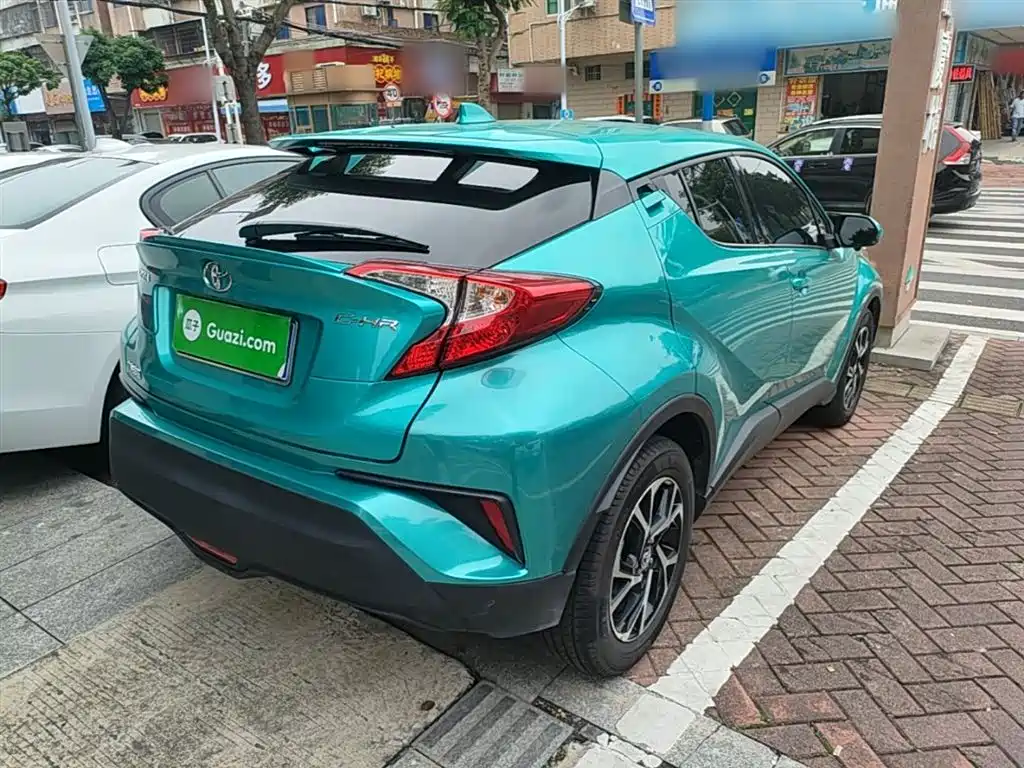Toyota C-HR 2018 2.0L Leading Edition National VI купить на сайте DeffCars