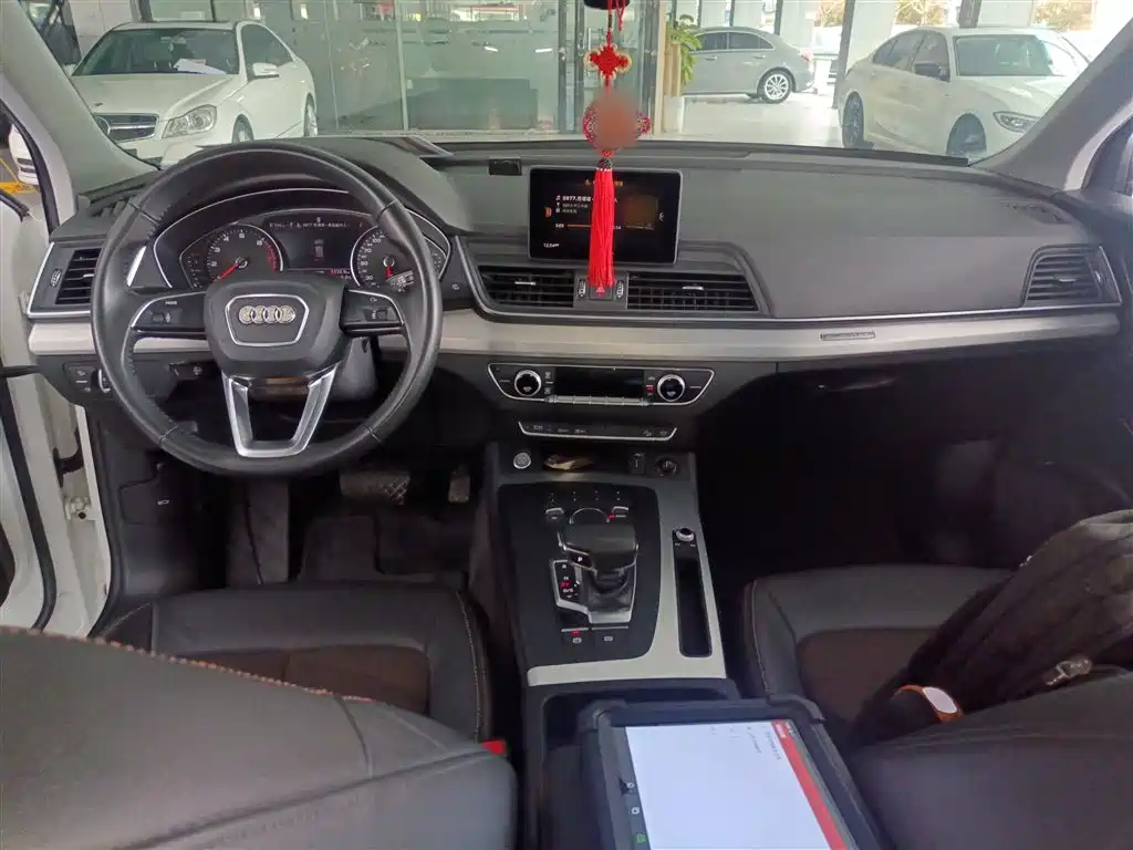 Audi Q5L 2020 facelift 40 TFSI Honorable and enterprising model купить на сайте DeffCars