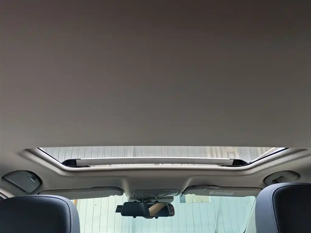 Hongqi H5 2019 30TD Zhilianyun Dynamic Edition купить на сайте DeffCars
