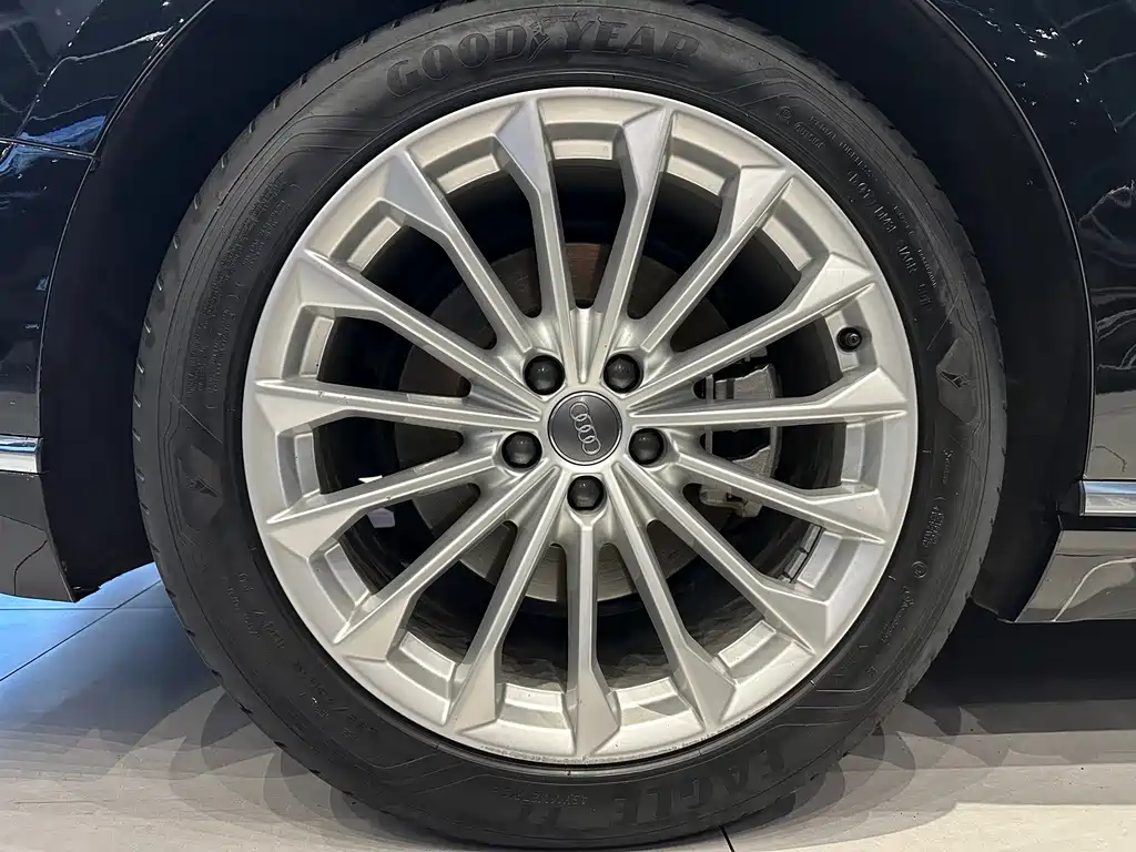 Audi A8 2019 Plus A8L 50 TFSI quattro comfort type купить на сайте DeffCars