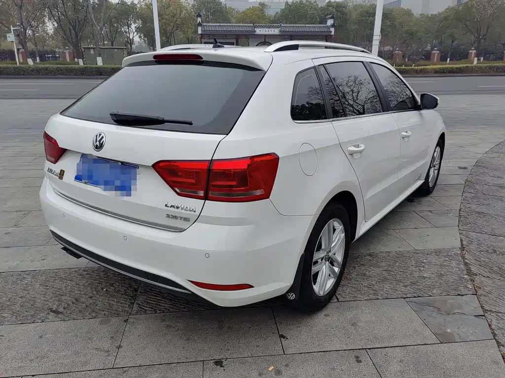 Langxing 2017 230TSI DSG Comfort Edition купить на сайте DeffCars