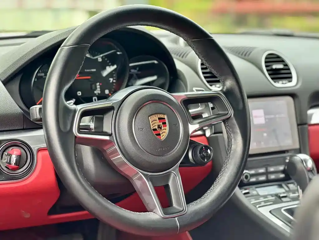 Porsche 718 2018 Cayman 2.0T купить на сайте DeffCars