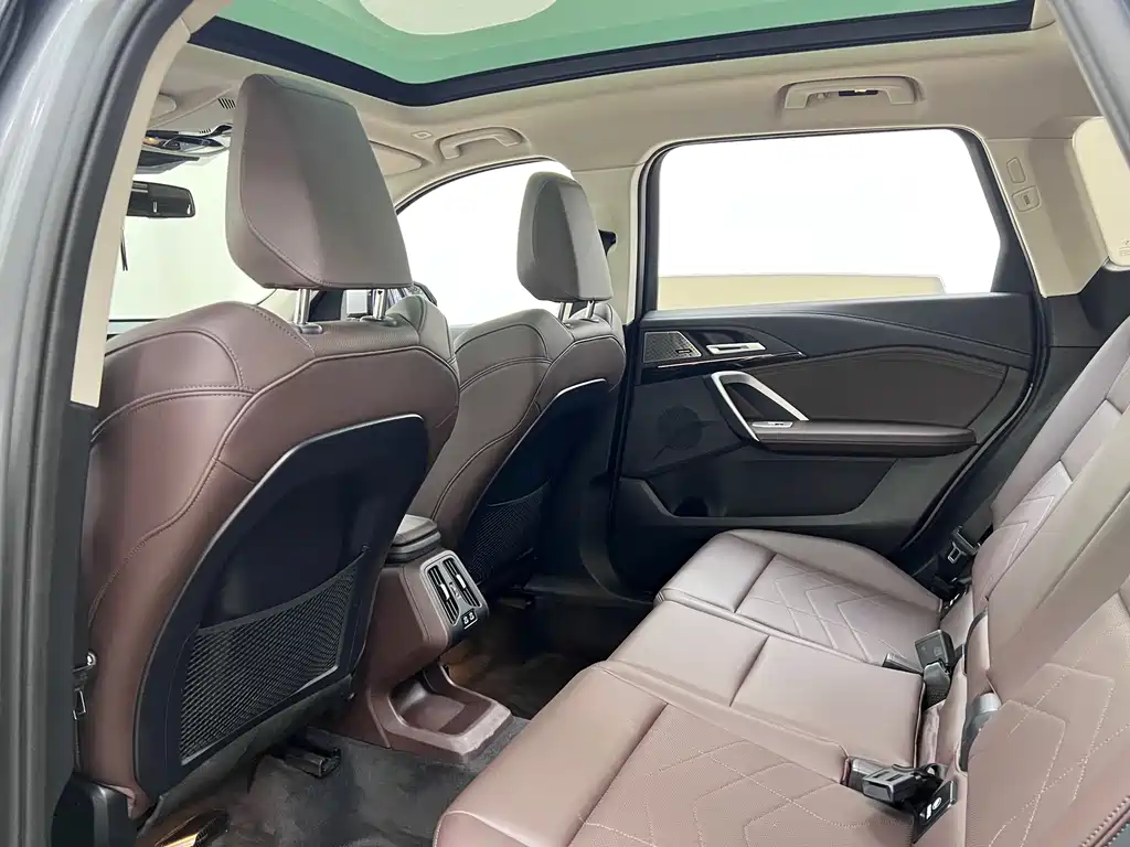 BMW X1 2023 sDrive25Li X Design Package купить на сайте DeffCars