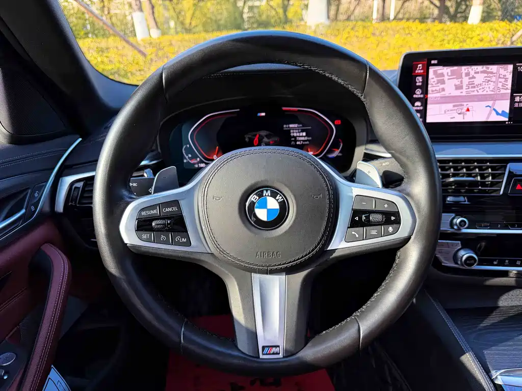 BMW 5 Series 2021 530Li Leading M Sports Package купить на сайте DeffCars
