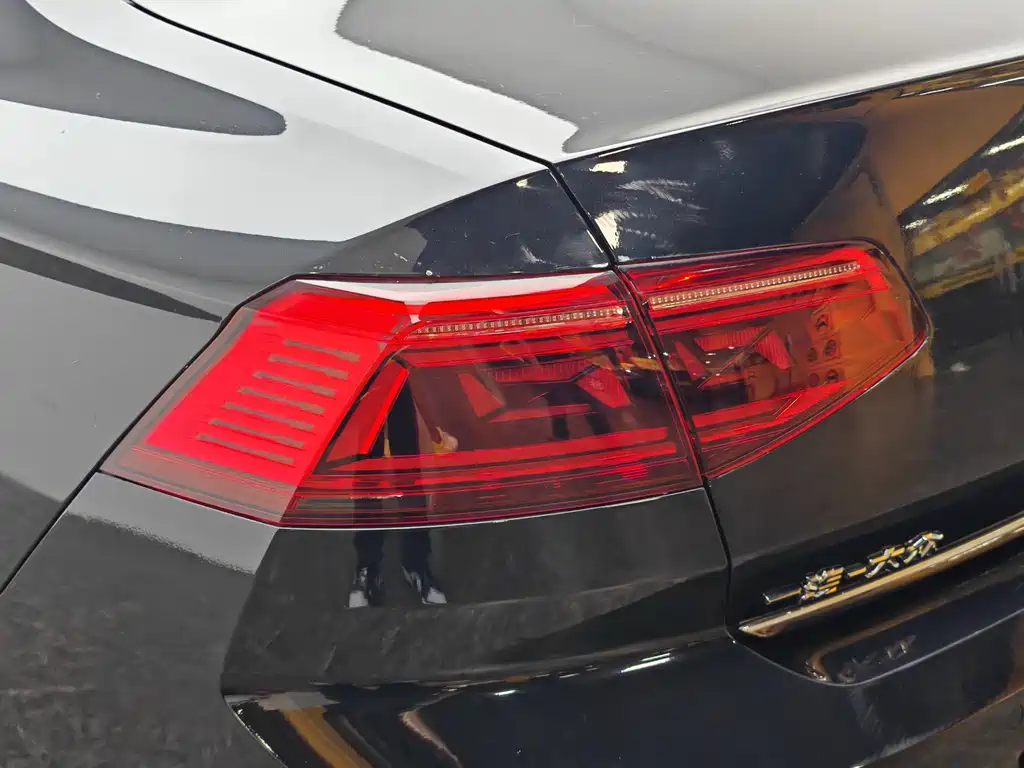 Magotan GTE plug-in hybrid 2020 GTE luxury model купить на сайте DeffCars