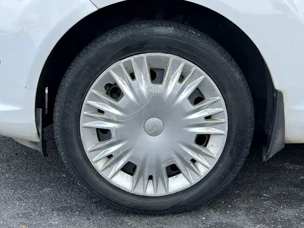 Fiesta 2013 sedan 1.5L manual style купить на сайте DeffCars