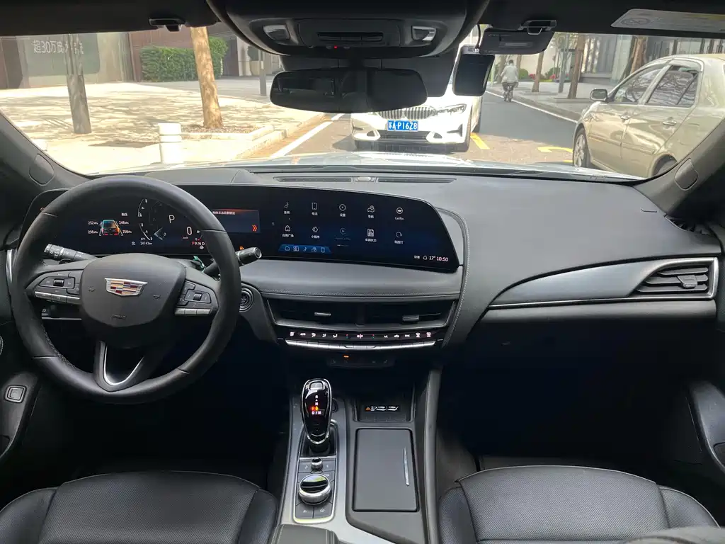 Cadillac CT5 2024 28T Luxury Pro купить на сайте DeffCars