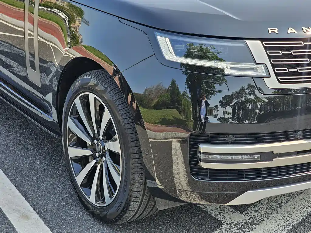 Range Rover 2023 3.0 L6 400PS Seven-seater Extended Edition купить на сайте DeffCars