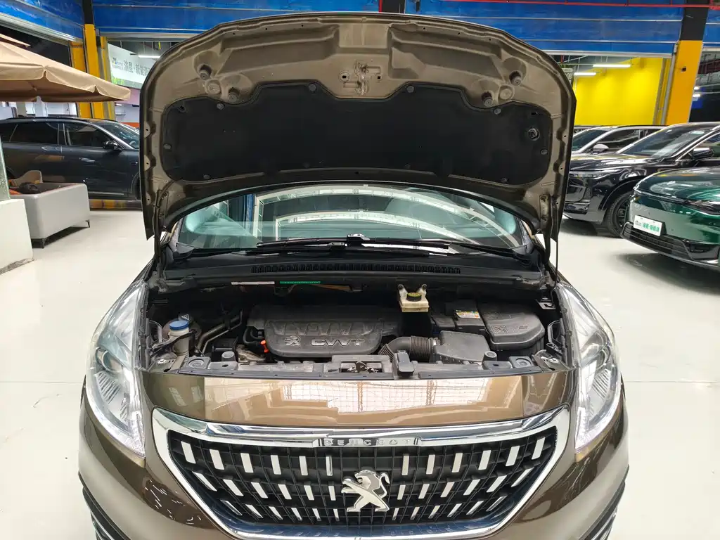 Peugeot 3008 2016 2.0L Automatic Classic Edition купить на сайте DeffCars