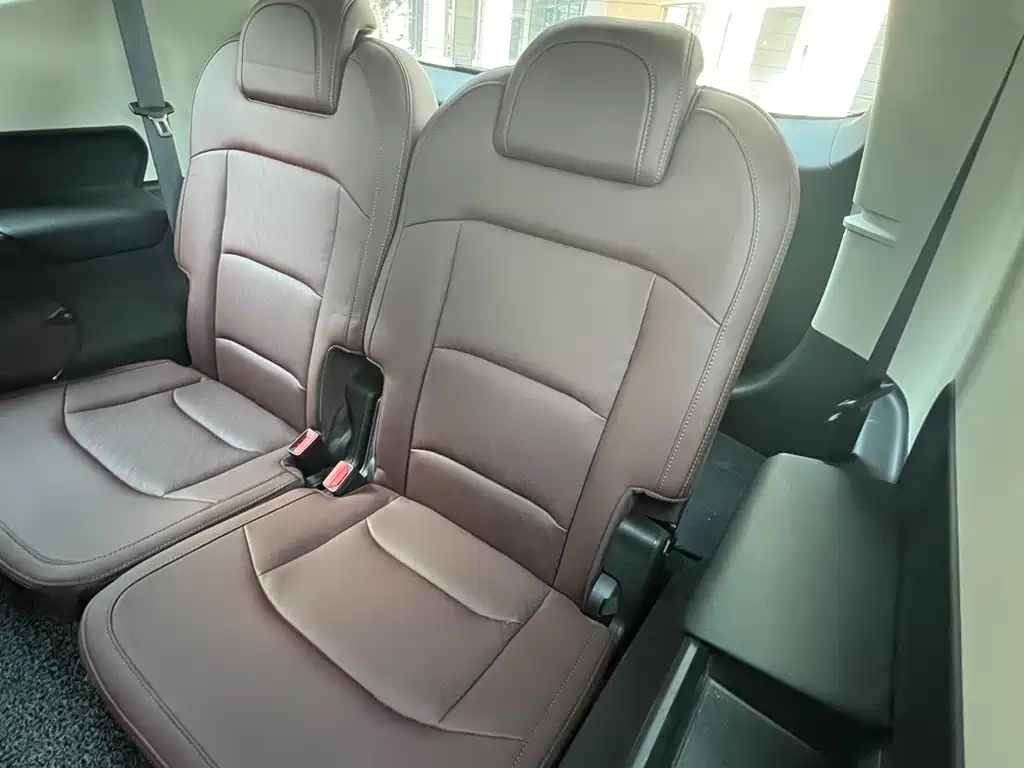 Haoyue 2022 1.8TD DCT luxury model 7 seats купить на сайте DeffCars