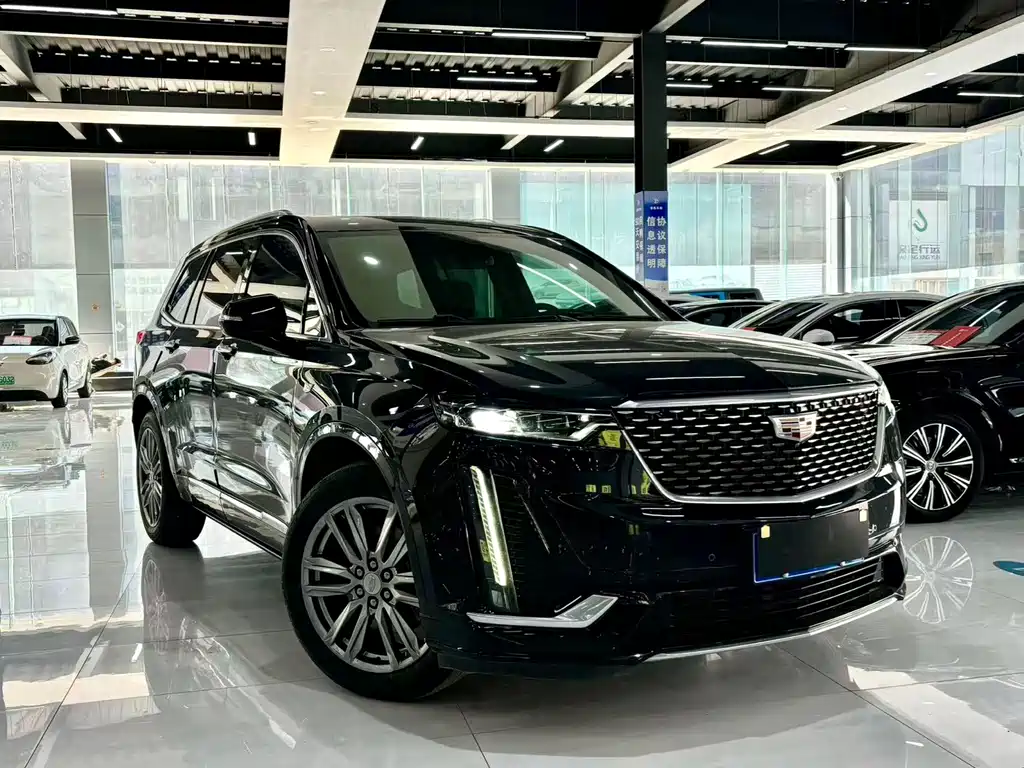 Cadillac XT6 2022 2.0T six-seat two-wheel drive luxury model купить на сайте DeffCars