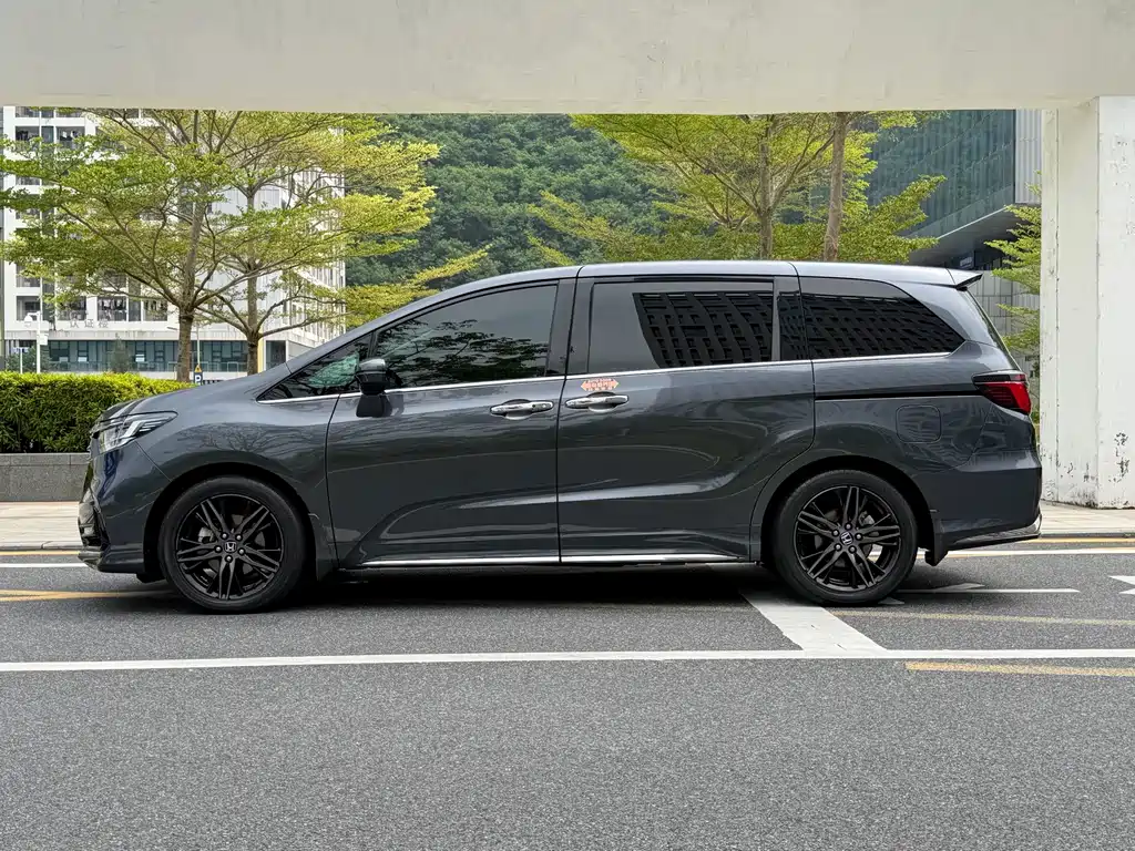 Odyssey 2022 2.0L e:HEV Sharp Extreme Edition купить на сайте DeffCars