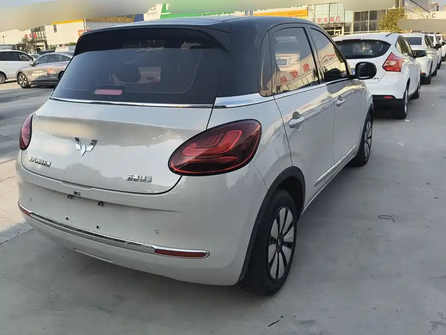 Wuling Bingo 2023 model 333km Lingxi Internet model купить на сайте DeffCars