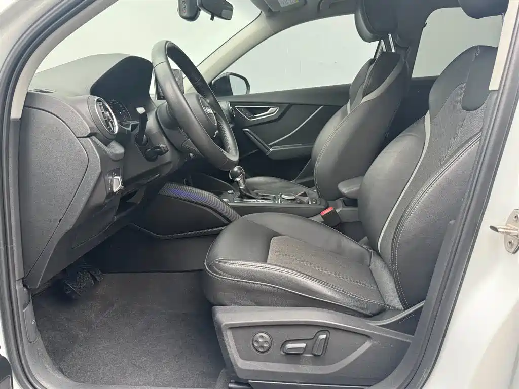 Audi Q2L 2020 35 TFSI fashionable and dynamic купить на сайте DeffCars