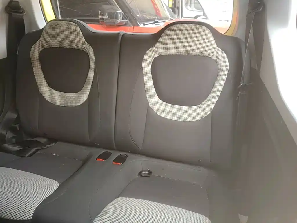 Hongguang MINIEV 2024 third generation 215km advanced version купить на сайте DeffCars