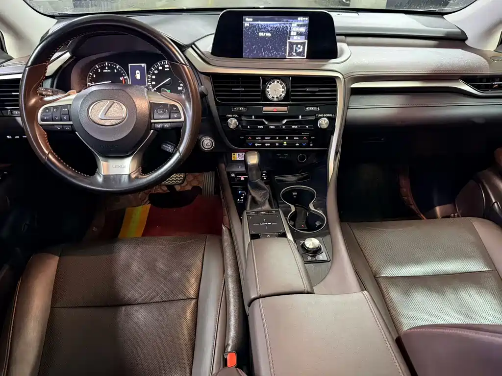 Lexus RX 2020 facelift 300 four-wheel drive elegant version купить на сайте DeffCars