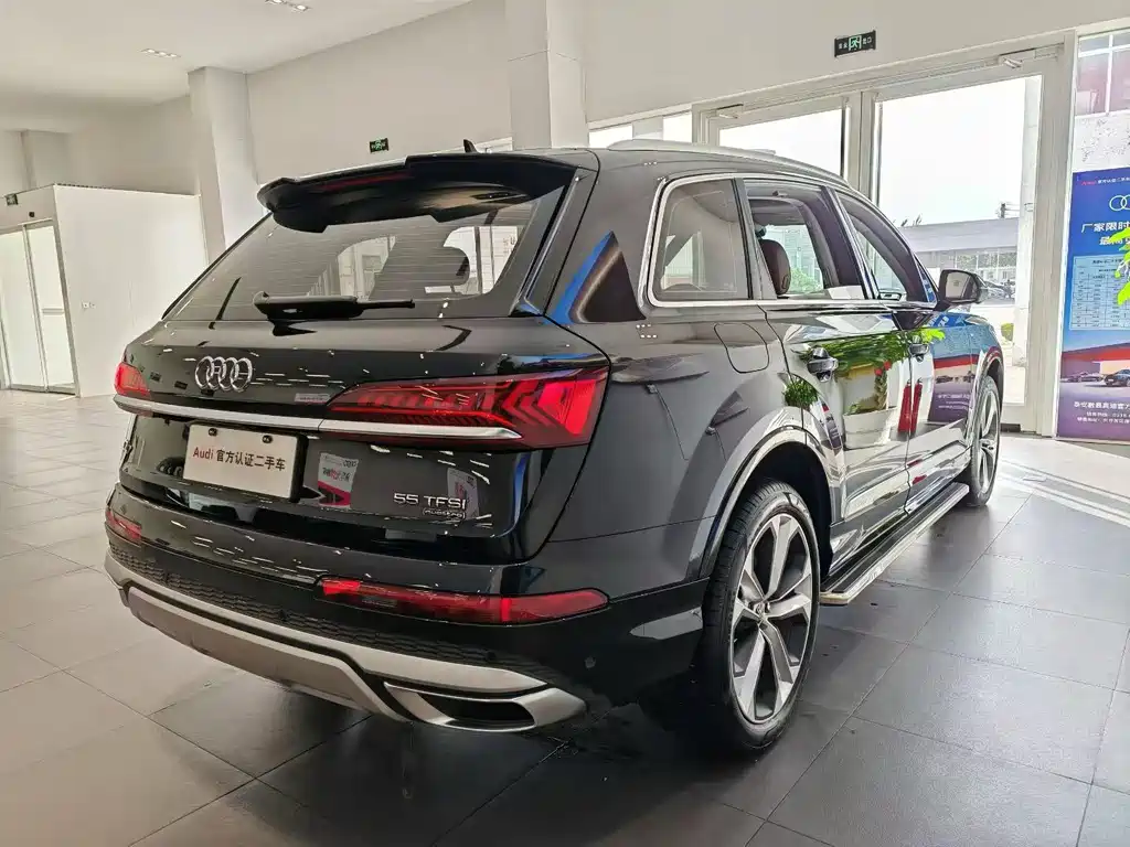 Audi Q7 2023 55 TFSI quattro S premium model купить на сайте DeffCars