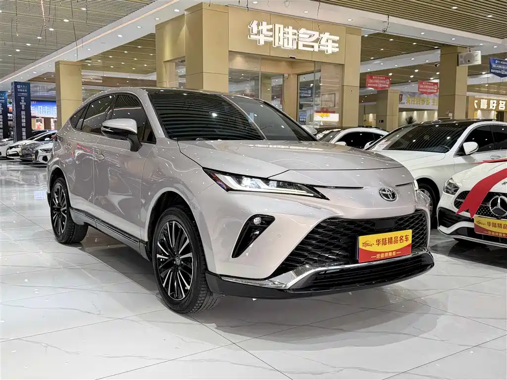 Vesa 2022 2.0L CVT two-wheel drive premium version купить на сайте DeffCars