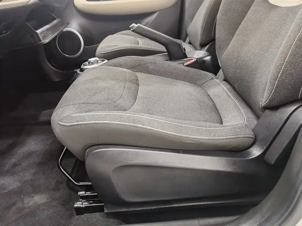 Wuling Bingo 2023 model 203km light model купить на сайте DeffCars