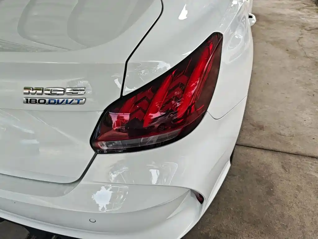 MG5 2023 180DVVT CVT Deluxe Edition купить на сайте DeffCars