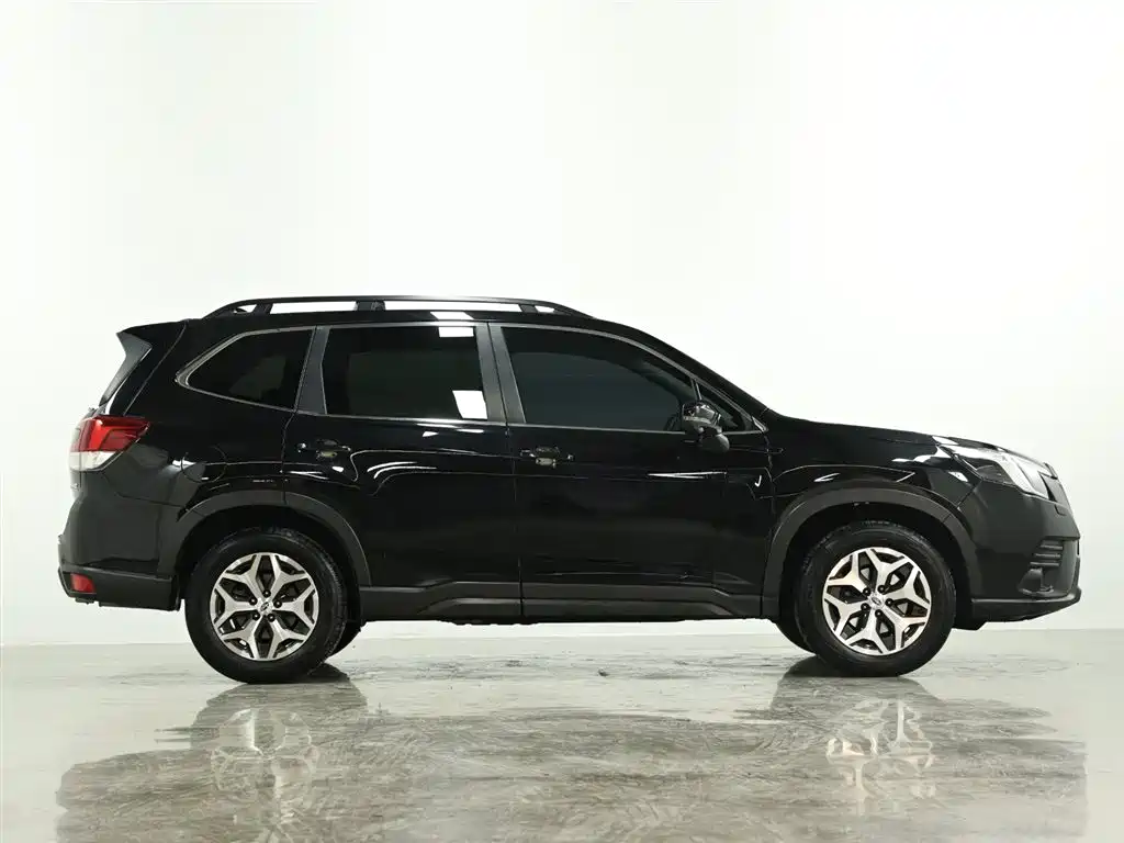 Forester 2022 2.0i AWD Deluxe Edition EyeSight купить на сайте DeffCars