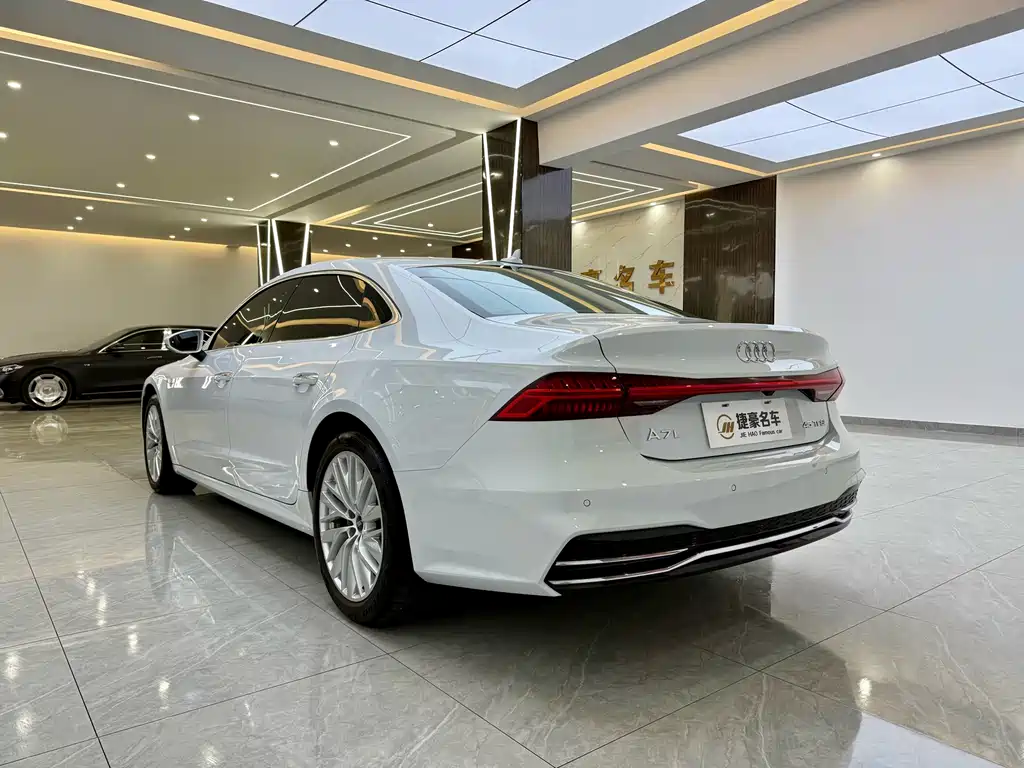Audi A7L 2022 45 TFSI S-line Dream-Building Crystal Package купить на сайте DeffCars