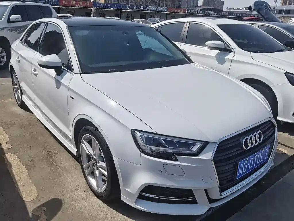 Audi A3 2019 Limousine 35 TFSI Fashion Type National V купить на сайте DeffCars