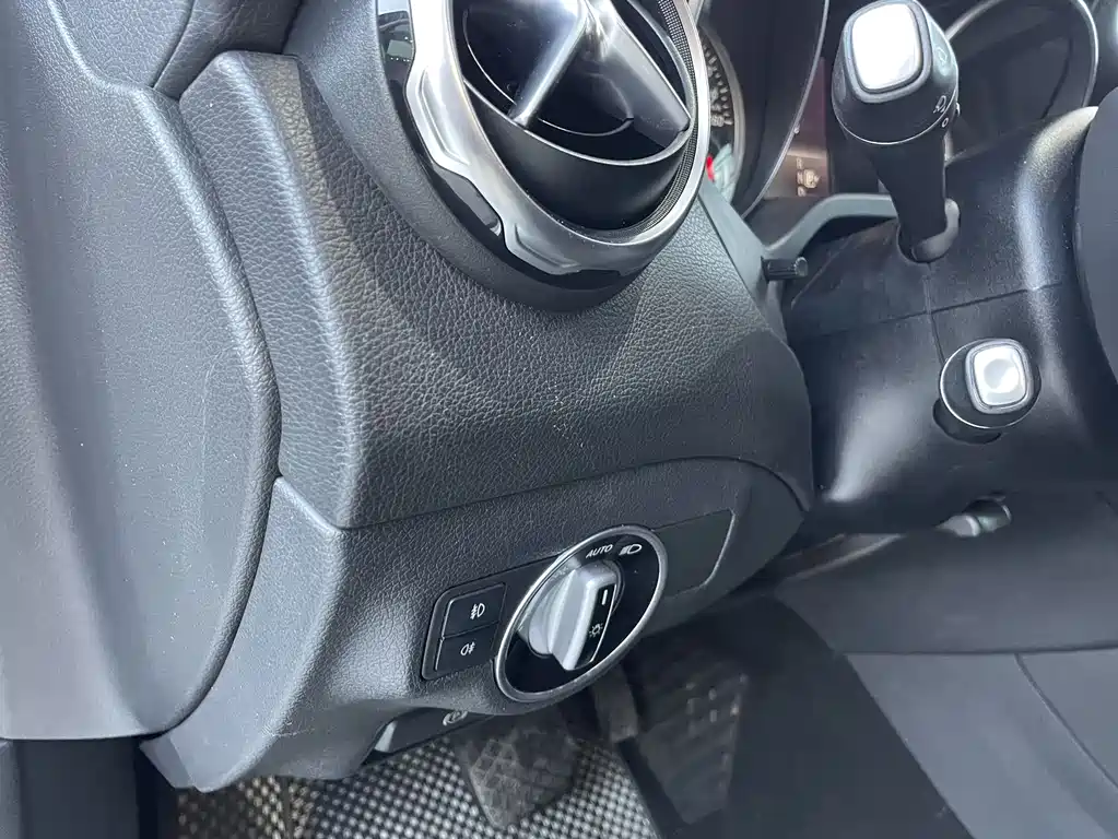 Mercedes-Benz GLA 2017 GLA 220 4MATIC Fashion Model купить на сайте DeffCars